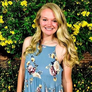 Meet your Posher, Alexis